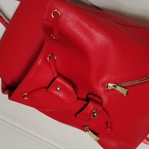 Red Non Leather Backpack Purse  Lg - Picture 3 of 5